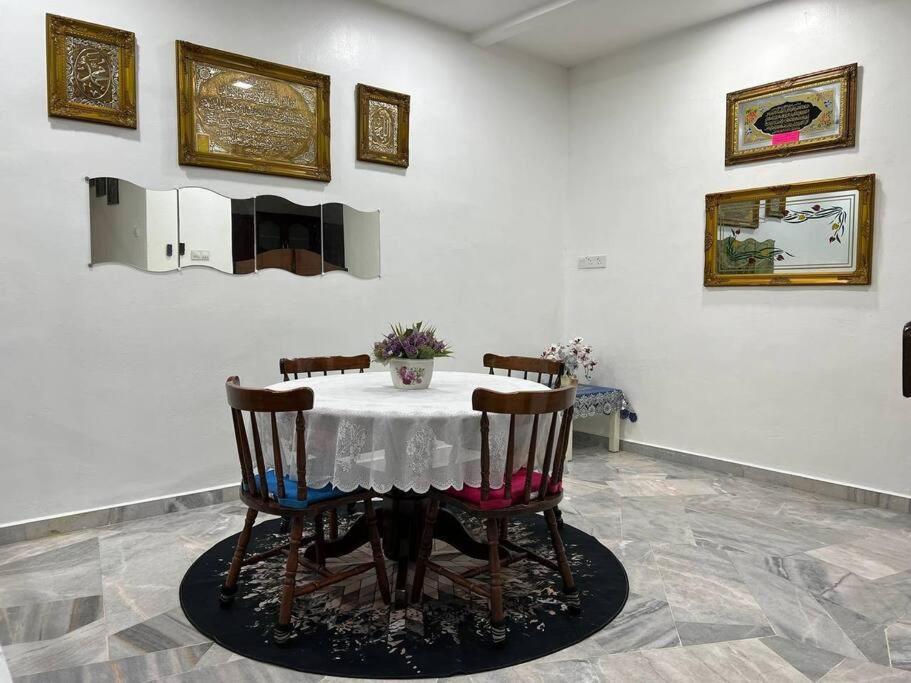 One'S Homestay Seri Manjung Exterior photo